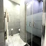 Apartman Les Ames Heureuses-pere Lachaise-wifi By La Cle Des Expos In