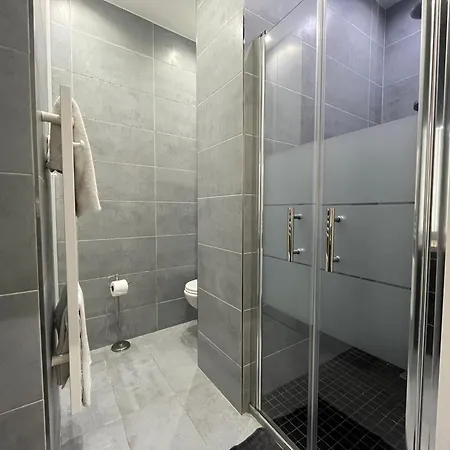 Apartment Les Ames Heureuses By La Cle Des Expos In