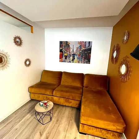 Διαμέρισμα Les Ames Heureuses-pere Lachaise-wifi By La Cle Des Expos In *