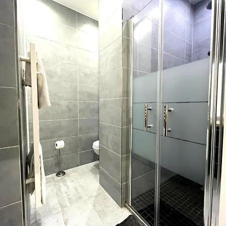 Apartament Les Ames Heureuses-pere Lachaise-wifi By La Cle Des Expos In