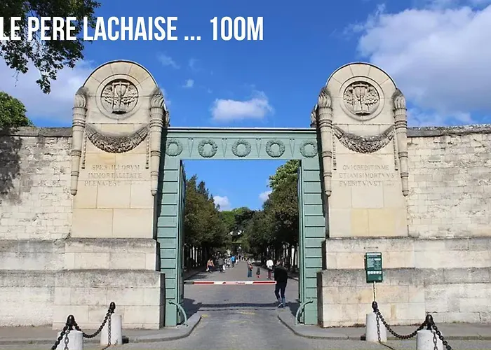 Les Ames Heureuses-pere Lachaise-wifi By La Cle Des Expos In Παρίσι